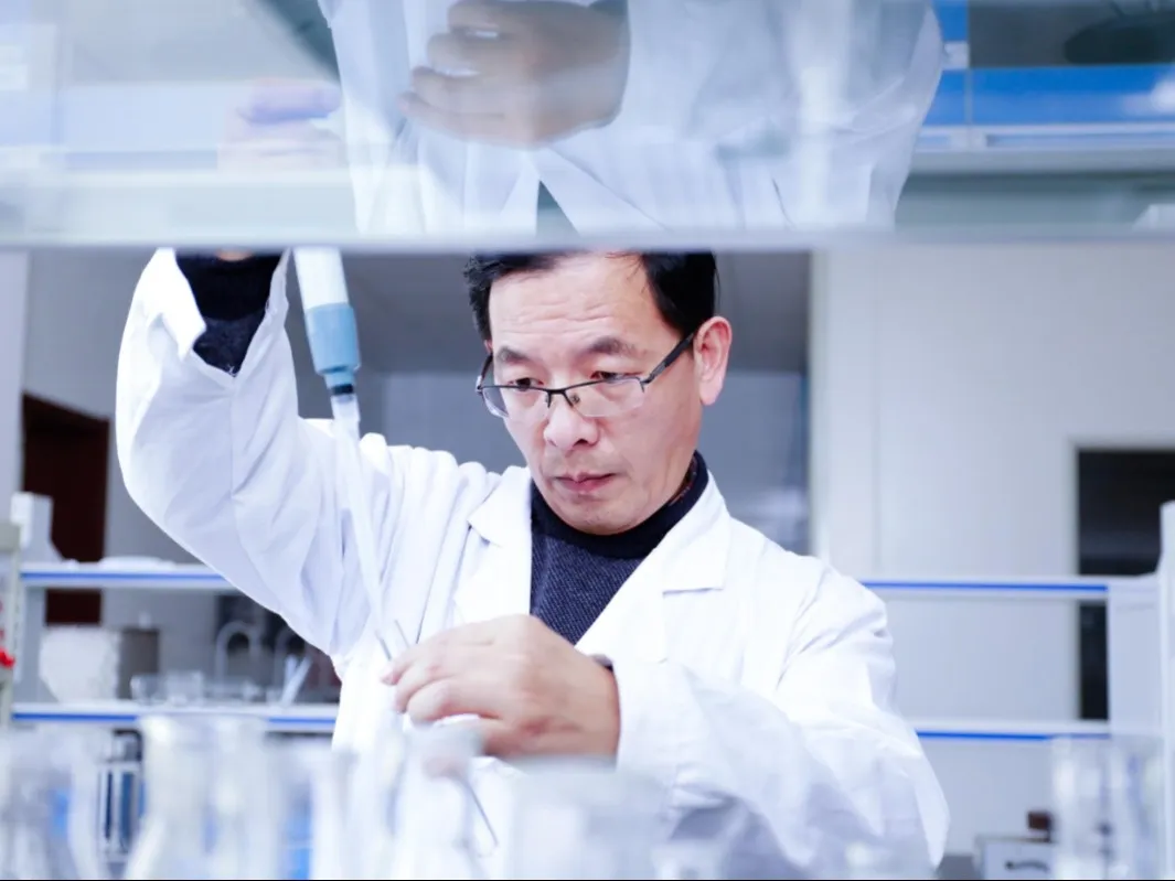 dc8f2e1b5b53a8a8355f79993e44b119